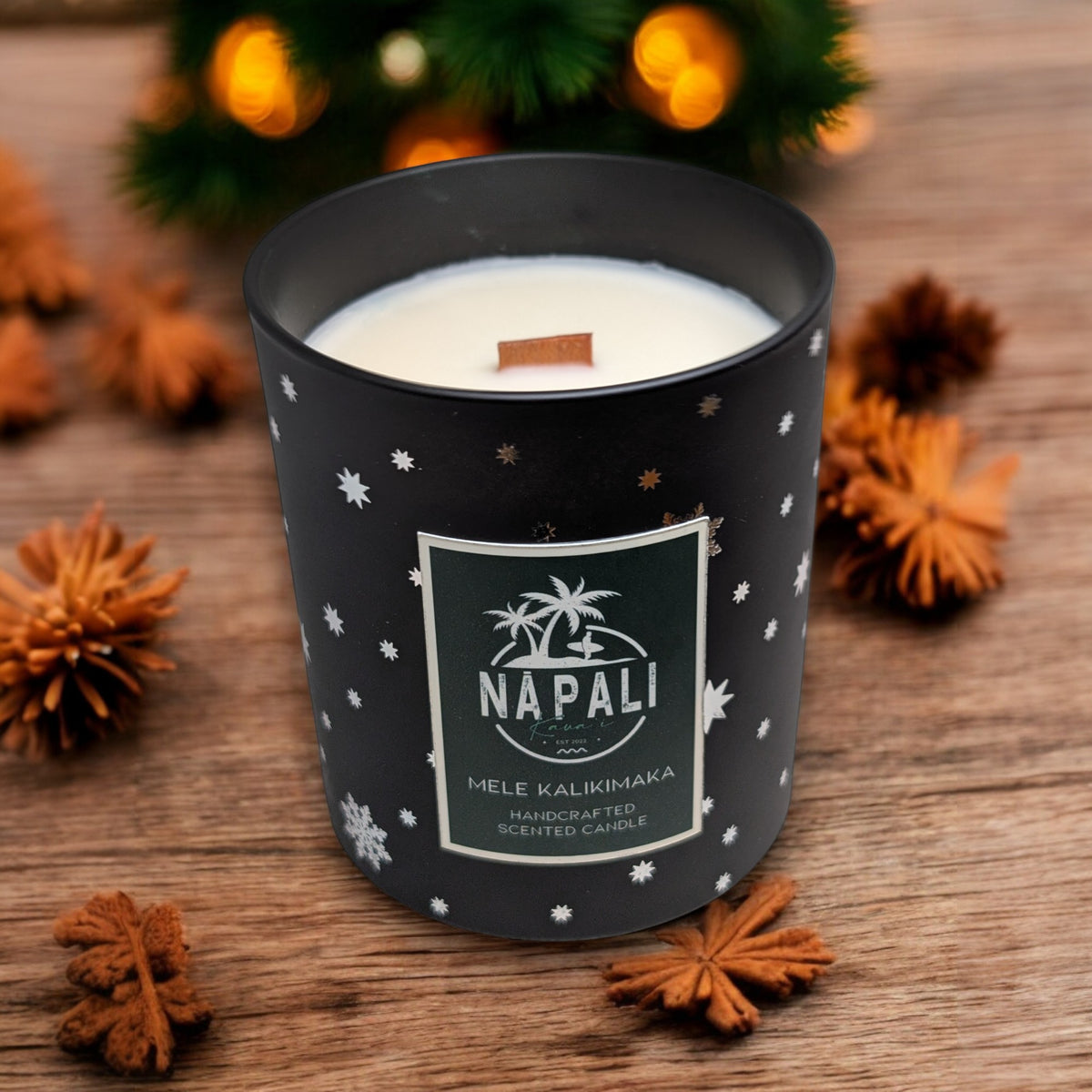 Mele Kalikimaka |  Cinnamon · Bergamot · Pine